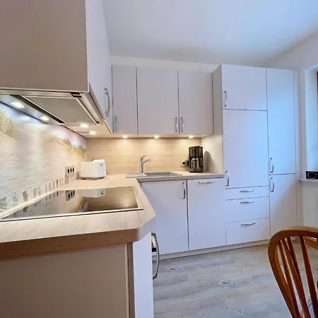 Strandnahe Mit Terrasse In Appartement *