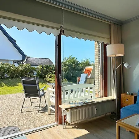 Strandnahe Mit Terrasse In Appartement *