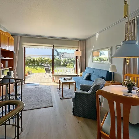 Strandnahe Mit Terrasse In *